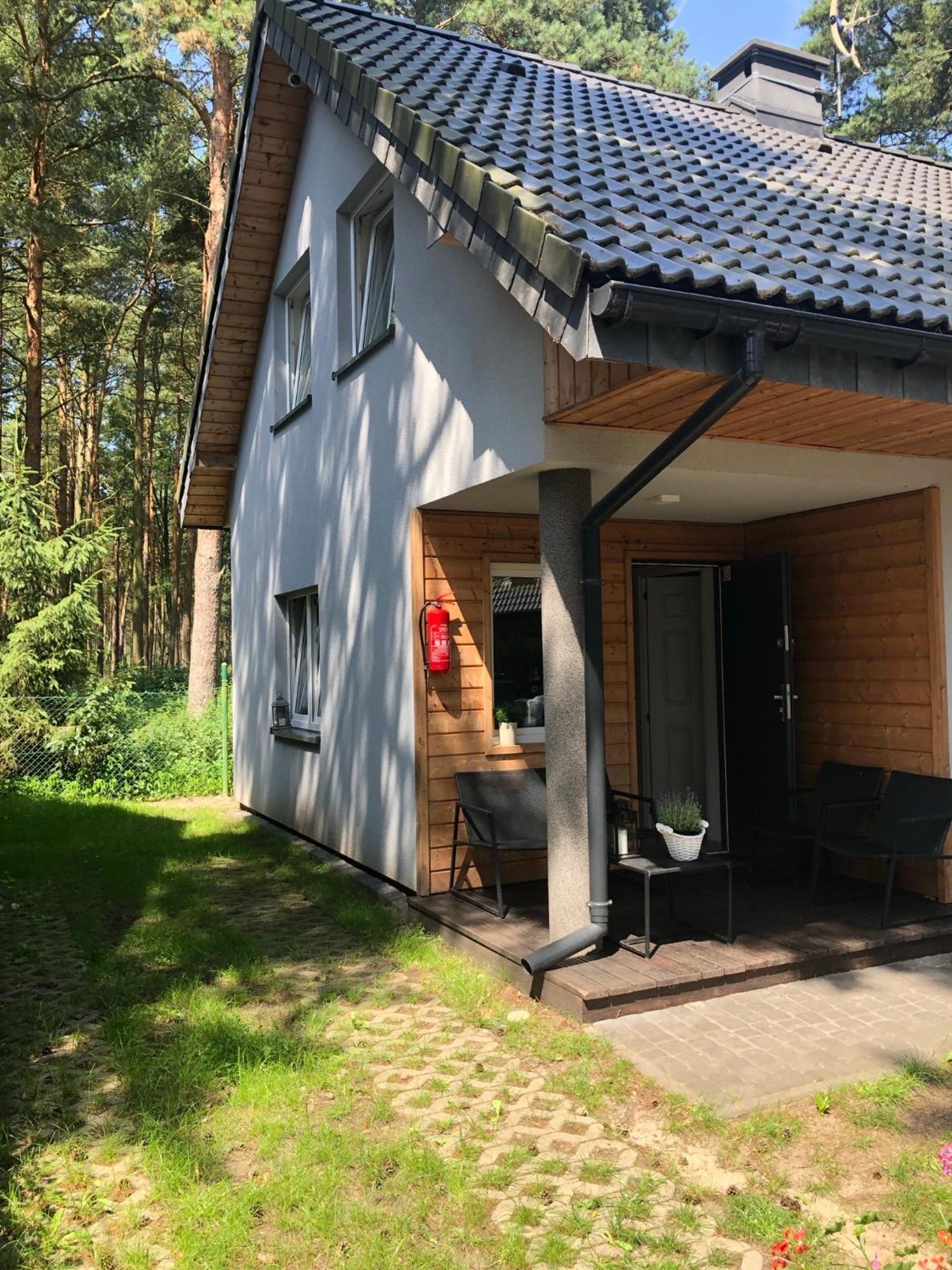 Domek Pod Lasem Pogorzelica  Exteriör bild